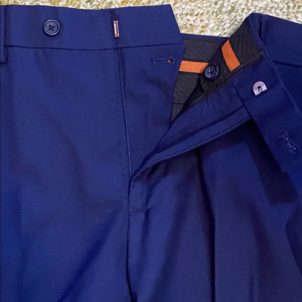 NWT Egara Men’s Navy 2 Piece Suit 40R 34W Classic Fit Unhemmed